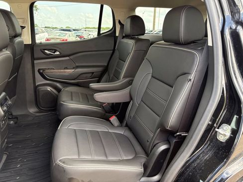 Used 2020 GMC Acadia Denali w/ Technology Package FWD image 14