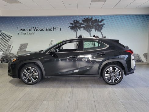 Certified 2025 Lexus UX 300h FWD w/ Accessory Package (Z2) image 2