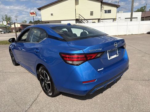 Used 2024 Nissan Sentra SV FWD image 6