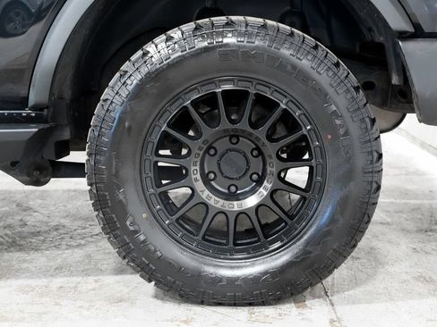 Used 2021 Ford Bronco 2-Door AWD/4WD image 32