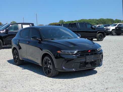 Used 2024 Dodge Hornet R/T Plus w/ Tech Pack Plus w/o Parking AWD/4WD image 2