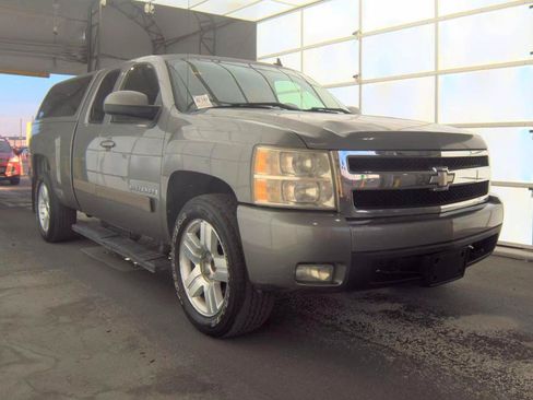 Used 2008 Chevrolet Silverado 1500 LTZ RWD image 3