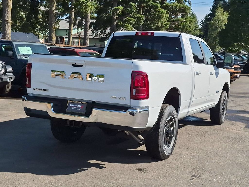 New 2026 RAM 2500 Laramie AWD/4WD image 7