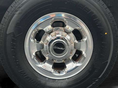 Used 2004 Ford Excursion Limited image 41