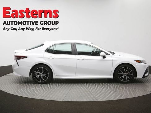 Used 2024 Toyota Camry SE FWD image 39