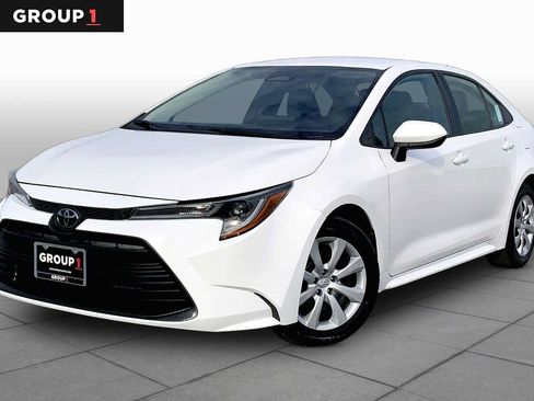Used 2024 Toyota Corolla LE FWD image 1