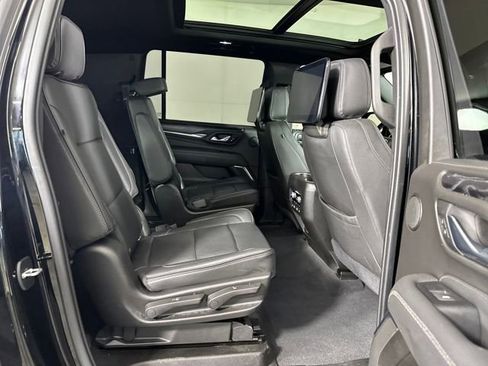 Used 2021 GMC Yukon XL Denali w/ Denali Premium Package image 27