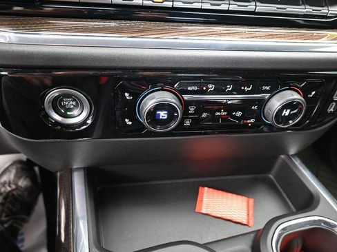 Used 2024 Chevrolet Silverado 1500 RST AWD/4WD image 31