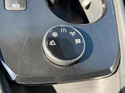 Used 2023 Nissan Rogue SV image 19