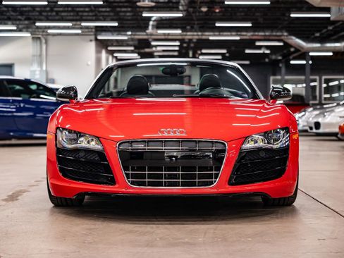 Used 2011 Audi R8 V10 AWD/4WD image 6