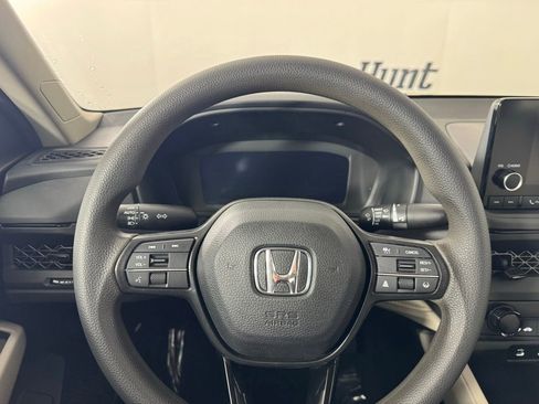 Used 2023 Honda Accord LX image 13