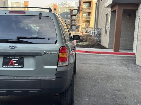 Used 2006 Ford Escape 4WD Hybrid image 6