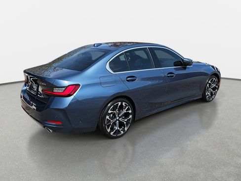 Certified 2025 BMW 330i Sedan w/ Premium Package image 6