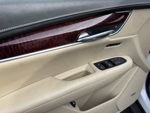 Used 2018 Cadillac XT5 Premium Luxury image 14