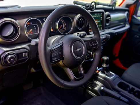 Used 2023 Jeep Wrangler Unlimited Sport AWD/4WD image 12