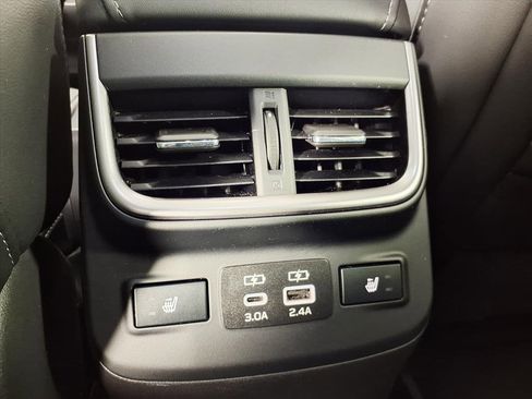 Used 2023 Subaru Outback Limited image 13
