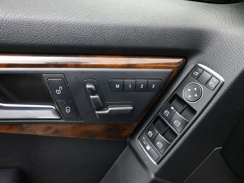 Used 2015 Mercedes-Benz GLK 350 2WD image 9