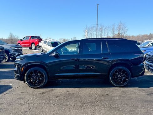 Certified 2024 Chevrolet Traverse RS w/ LPO, Floor Liner Package image 4