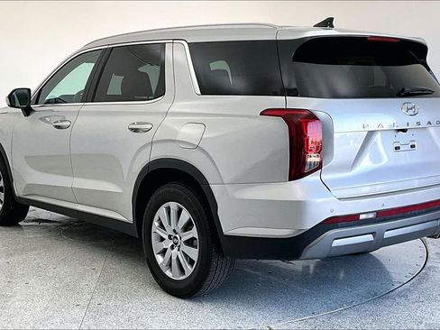 Used 2025 Hyundai Palisade SEL image 2