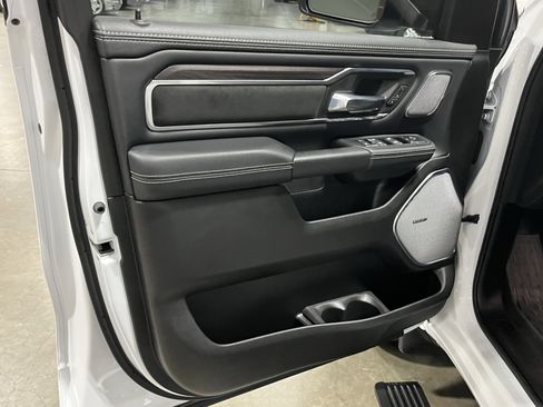 Used 2025 RAM 1500 Laramie w/ Night Edition image 17
