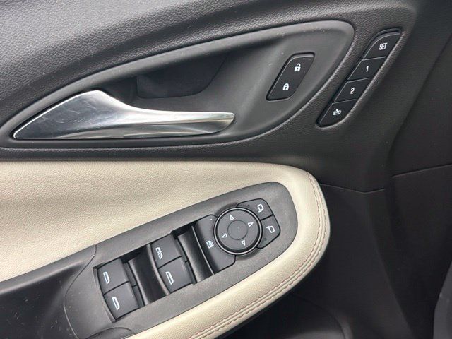 Used 2024 Buick Encore GX Avenir FWD image 15