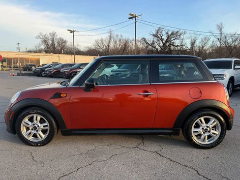 Used 2013 MINI Cooper Hardtop image 2