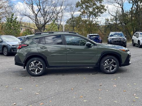 Used 2026 Subaru Crosstrek 2.5i Premium AWD/4WD image 6