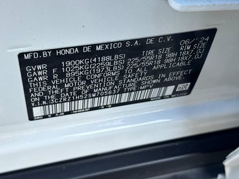 Certified 2025 Honda HR-V Sport image 30