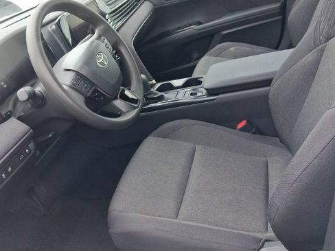 Used 2026 Toyota Camry LE FWD image 5