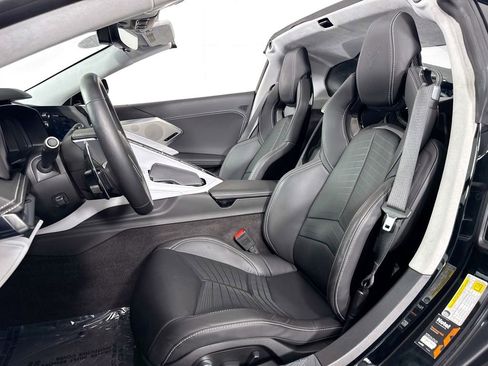 Used 2024 Chevrolet Corvette Stingray Premium Cpe w/ Z51 Performance Package image 27