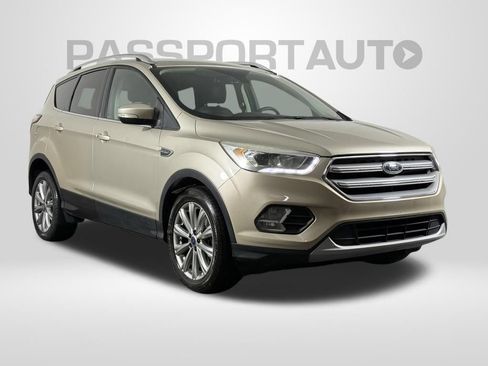 Used 2017 Ford Escape Titanium AWD/4WD image 4