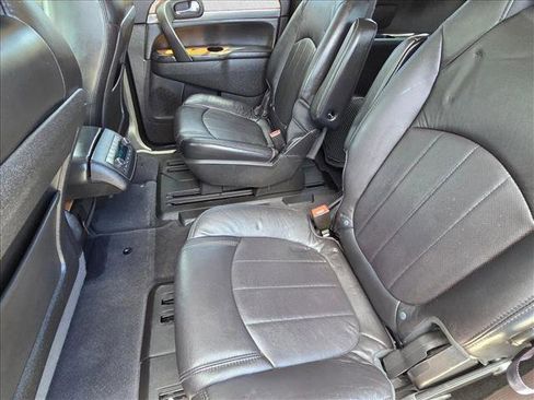 Used 2012 Buick Enclave Leather FWD image 18