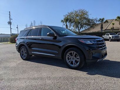 Used 2025 Ford Explorer Active w/ Active Comfort Package