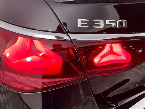 Certified 2025 Mercedes-Benz E 350 4MATIC Sedan image 24