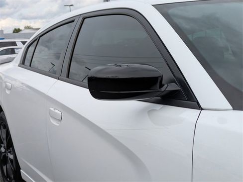 Used 2023 Dodge Charger SXT w/ Blacktop Package image 12