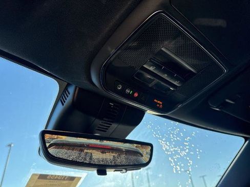 Used 2024 GMC Acadia Denali w/ Super Cruise Package image 9