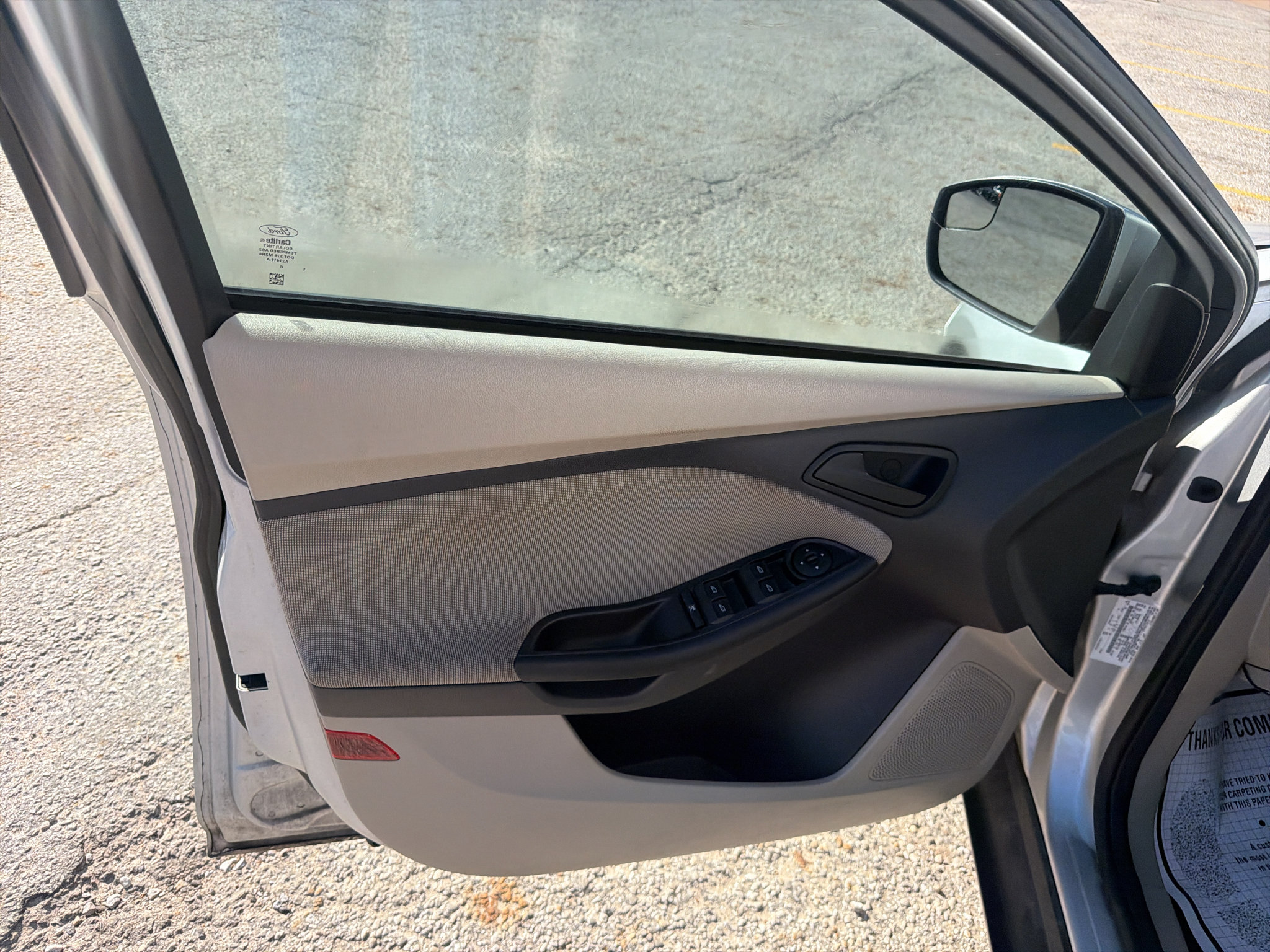 Used 2012 Ford Focus SE FWD image 23