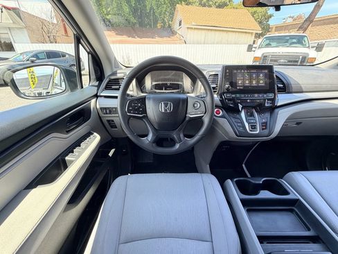 Used 2019 Honda Odyssey EX image 27