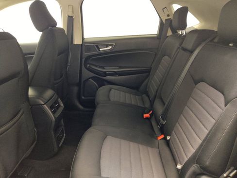 Used 2022 Ford Edge SE w/ Black Appearance Package AWD/4WD image 18