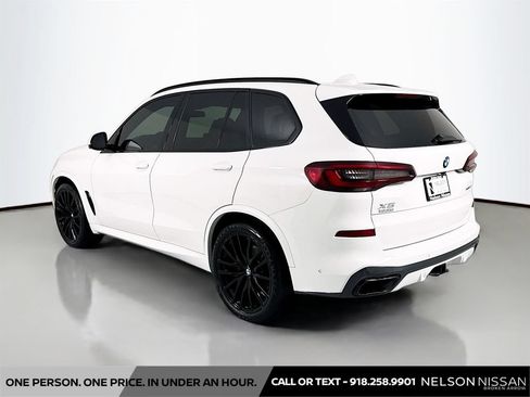 Used 2022 BMW X5 xDrive40i w/ M Sport Package AWD/4WD image 7