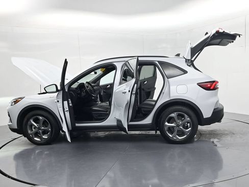 Used 2025 Ford Escape ST-Line FWD image 55