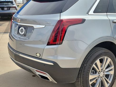 Used 2024 Cadillac XT5 Premium Luxury AWD/4WD image 11