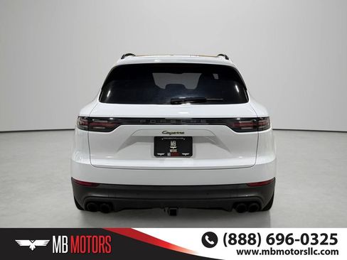 Used 2022 Porsche Cayenne Platinum Edition AWD/4WD image 6