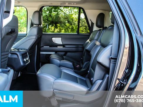 Used 2025 Ford Expedition Max Active AWD/4WD image 17