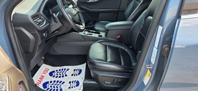 Used 2024 Ford Escape Platinum AWD/4WD image 9
