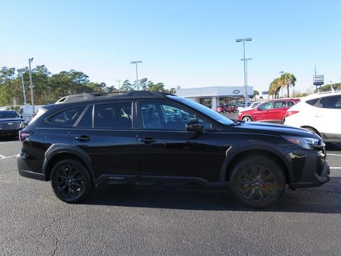 Used 2023 Subaru Outback Onyx Edition image 2