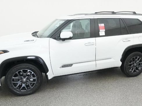 New 2026 Toyota Sequoia Platinum image 38