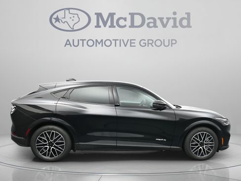 Used 2025 Ford Mustang Mach-E Premium AWD/4WD image 9