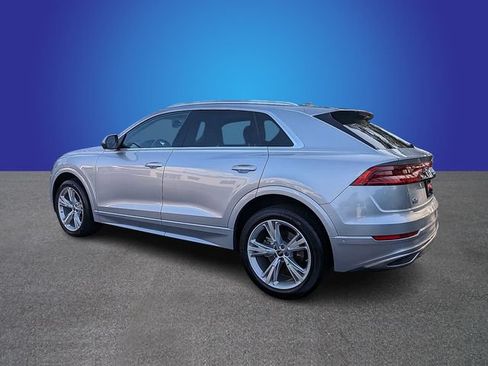 Used 2022 Audi Q8 Premium w/ Convenience Package AWD/4WD image 3