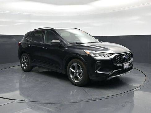 Used 2023 Ford Escape ST-Line w/ Equipment Group 301A FWD image 23